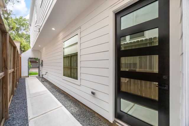 1407 A Malone Street, Houston, TX 77007