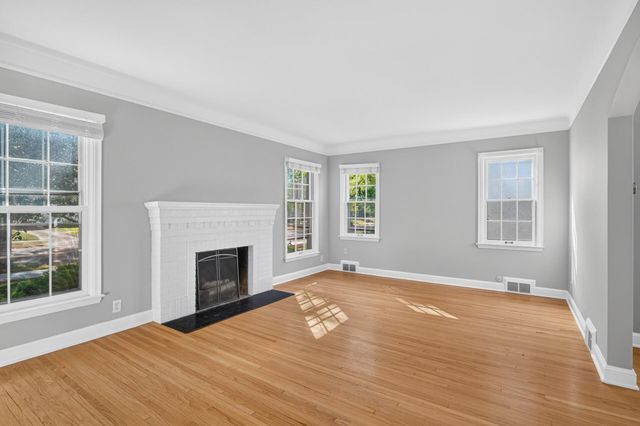 5726 Colfax Avenue S, Minneapolis, MN 55419