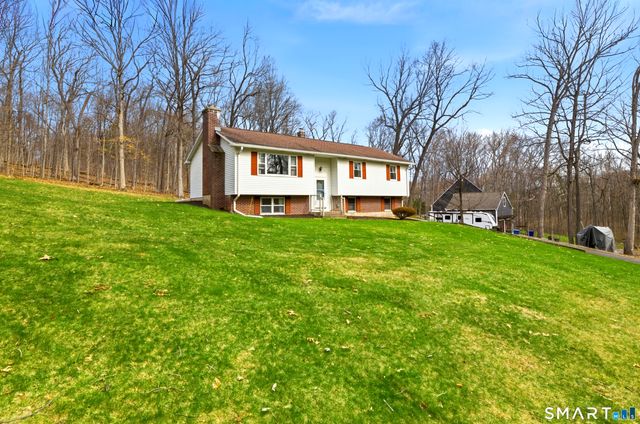 55 Saw Mill Road, Middletown, CT 06457