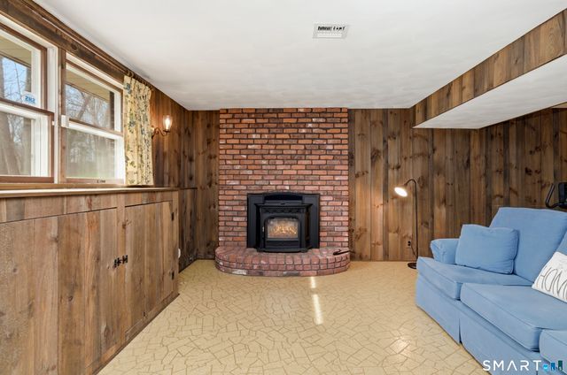 55 Saw Mill Road, Middletown, CT 06457