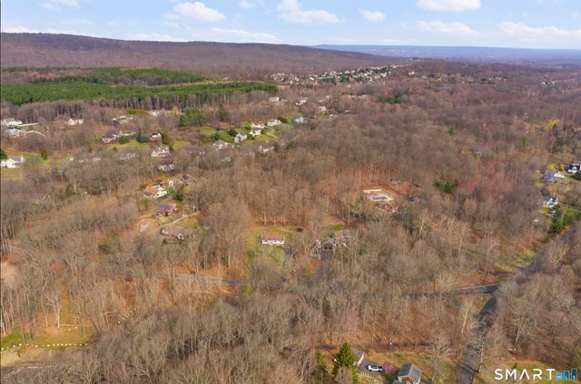 55 Saw Mill Road, Middletown, CT 06457