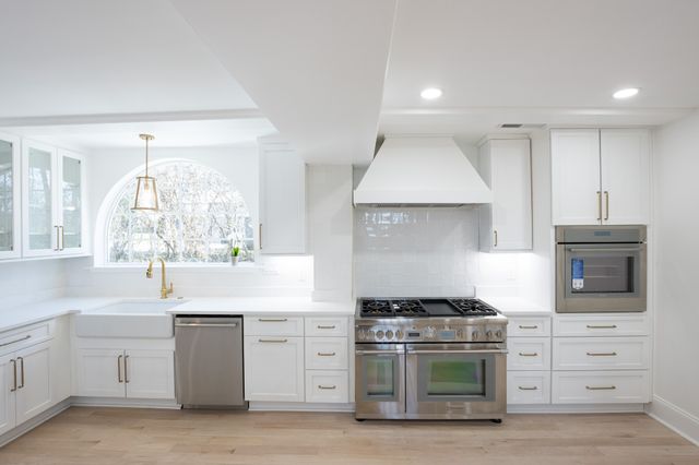 4401 Iroquois Ave, Nashville, TN 37205