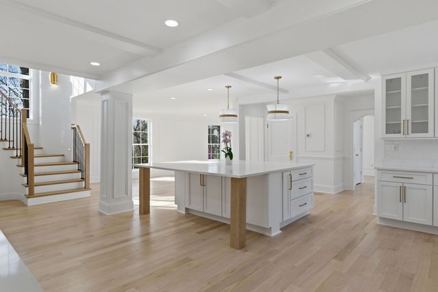 4401 Iroquois Ave, Nashville, TN 37205