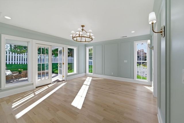 4401 Iroquois Ave, Nashville, TN 37205