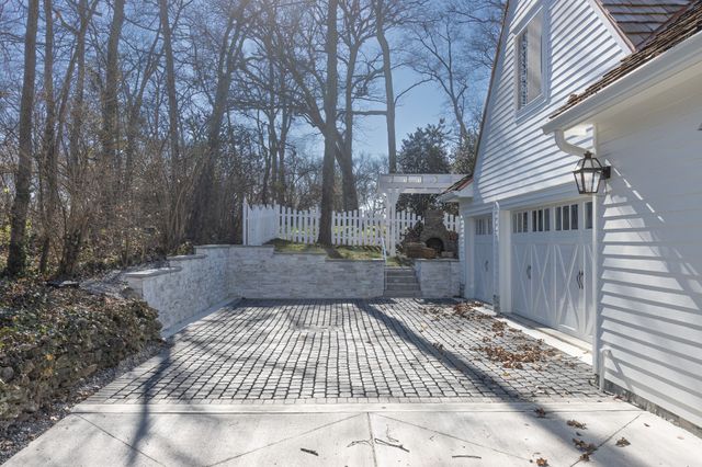 4401 Iroquois Ave, Nashville, TN 37205