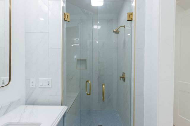 4401 Iroquois Ave, Nashville, TN 37205