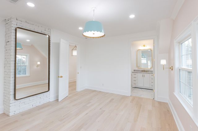 4401 Iroquois Ave, Nashville, TN 37205