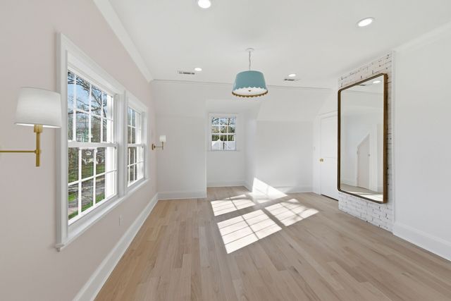 4401 Iroquois Ave, Nashville, TN 37205