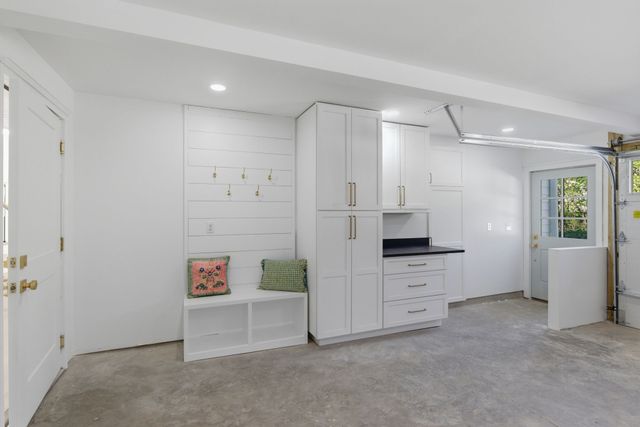 4401 Iroquois Ave, Nashville, TN 37205