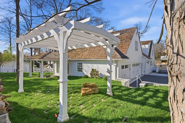 4401 Iroquois Ave, Nashville, TN 37205