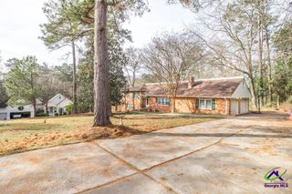 211 Old Club Court, Macon, GA 31210