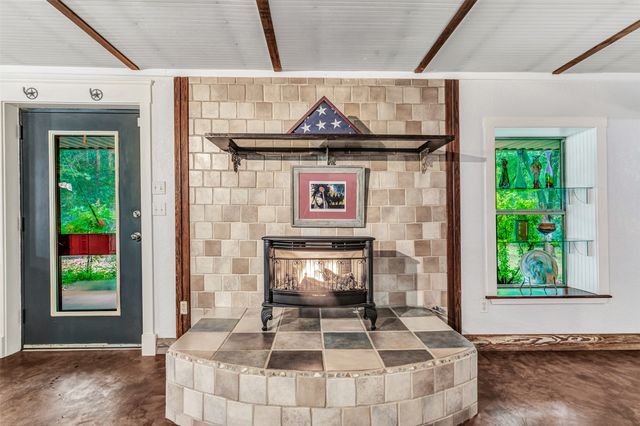 596 County Road 2411, Honey Grove, TX 75446
