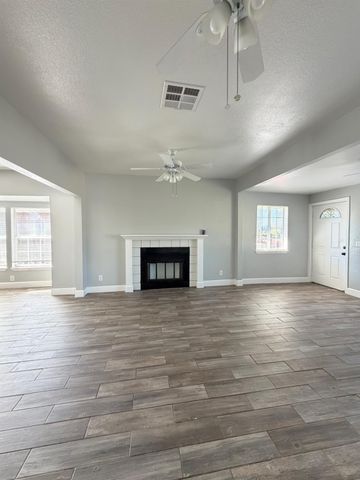 1506 Spokane St, Modesto, CA 95358