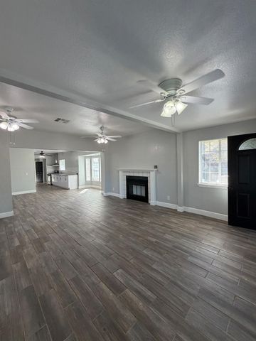 1506 Spokane St, Modesto, CA 95358