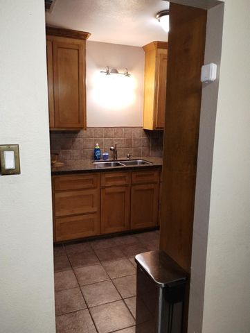 206 Camellia Street, Lake Jackson, TX 77566