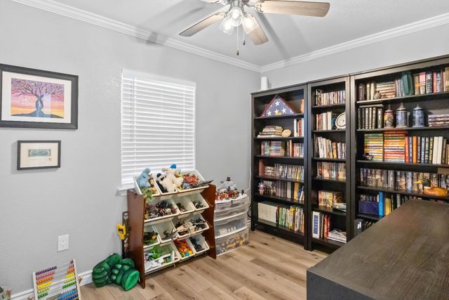 1524 S School St, Lodi, CA 95240