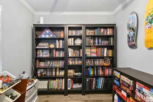 1524 S School St, Lodi, CA 95240