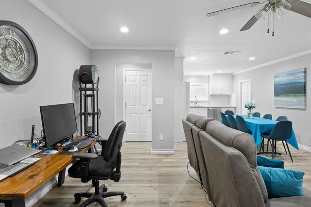 1524 S School St, Lodi, CA 95240