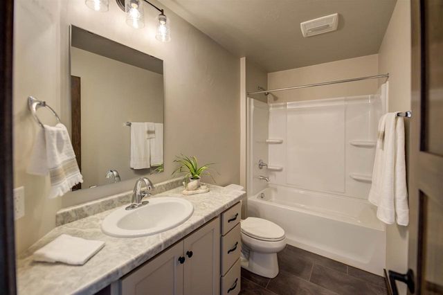 5289 CORNHUSK LANE, Omro, WI 54963