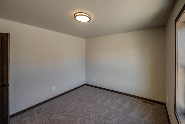 5289 CORNHUSK LANE, Omro, WI 54963