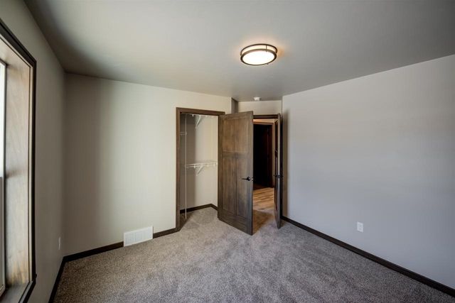 5289 CORNHUSK LANE, Omro, WI 54963