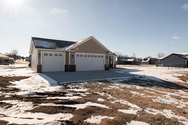 5289 CORNHUSK LANE, Omro, WI 54963
