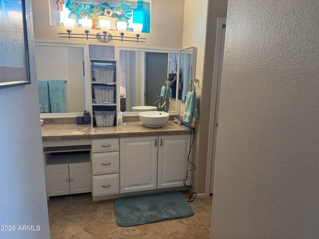 15829 W Rosewood Way, Surprise, AZ 85374