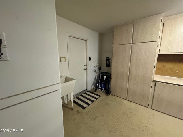 15829 W Rosewood Way, Surprise, AZ 85374