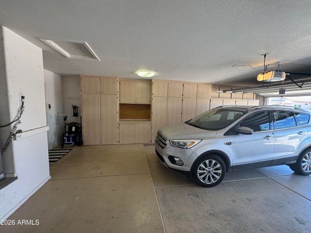 15829 W Rosewood Way, Surprise, AZ 85374