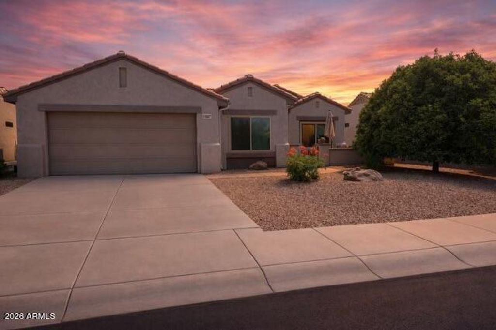 15829 W Rosewood Way, Surprise, AZ 85374