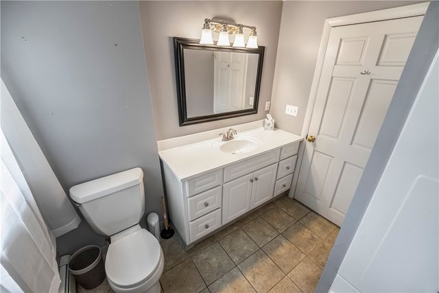 6 Cole Street, Smithfield, RI 02828