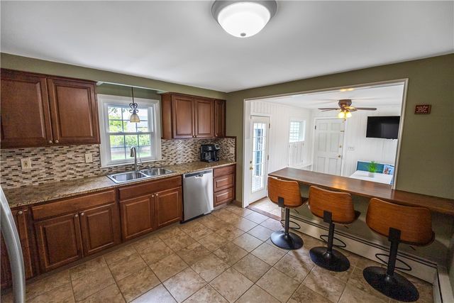 6 Cole Street, Smithfield, RI 02828