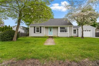 6 Cole Street, Smithfield, RI 02828