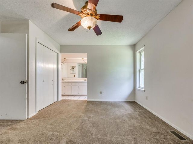 9905 S McKinley Avenue, Oklahoma City, OK 73139