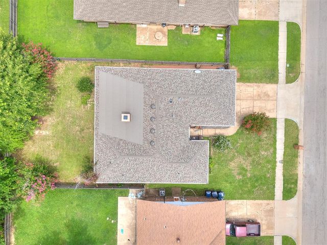 9905 S McKinley Avenue, Oklahoma City, OK 73139