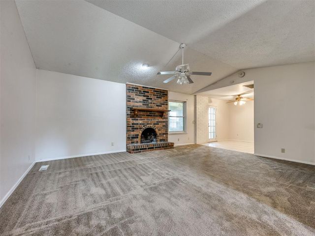 9905 S McKinley Avenue, Oklahoma City, OK 73139