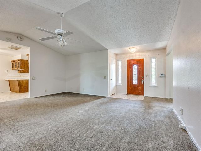 9905 S McKinley Avenue, Oklahoma City, OK 73139