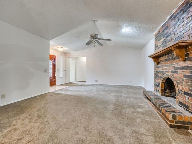 9905 S McKinley Avenue, Oklahoma City, OK 73139