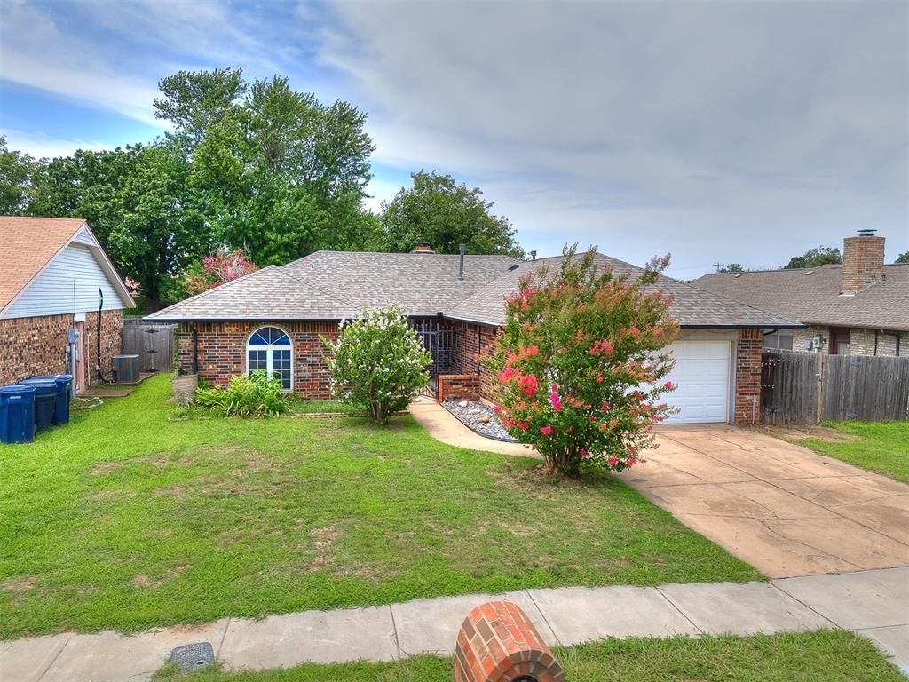 9905 S McKinley Avenue, Oklahoma City, OK 73139