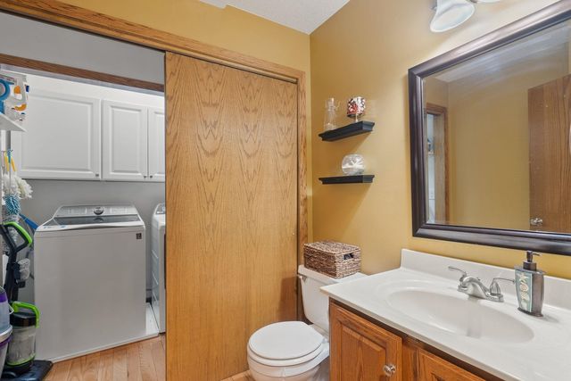 2328 Hunter Road, Bettendorf, IA 52722