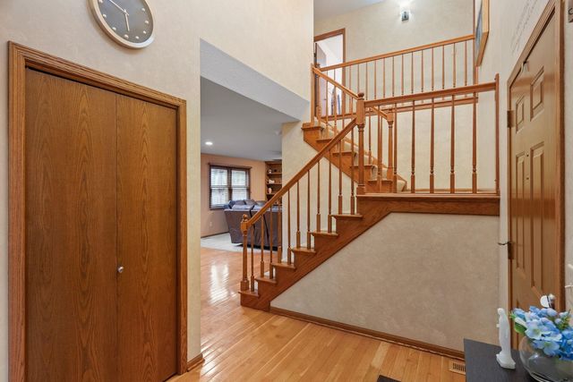 2328 Hunter Road, Bettendorf, IA 52722