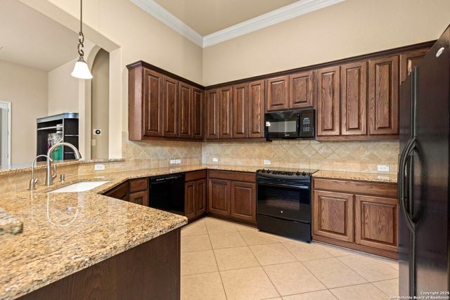 8250 Cruiseship Bay Unit 801, San Antonio, TX 78255