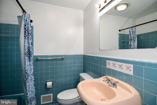 4842 RANDOLPH DR, Annandale, VA 22003