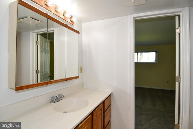 4842 RANDOLPH DR, Annandale, VA 22003