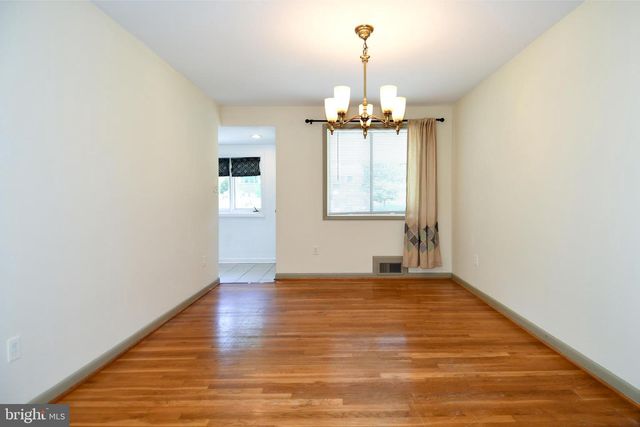 4842 RANDOLPH DR, Annandale, VA 22003