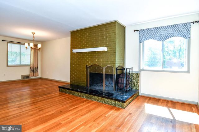 4842 RANDOLPH DR, Annandale, VA 22003