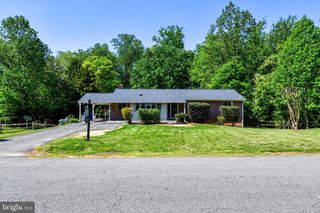 4842 RANDOLPH DR, Annandale, VA 22003