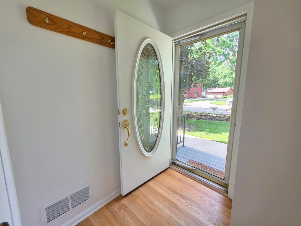723 S 4th Street, Le Sueur, MN 56058 — photo 3