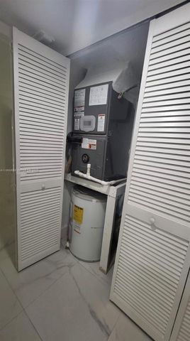 5425 SW 77th Ct 102D, Miami, FL 33155