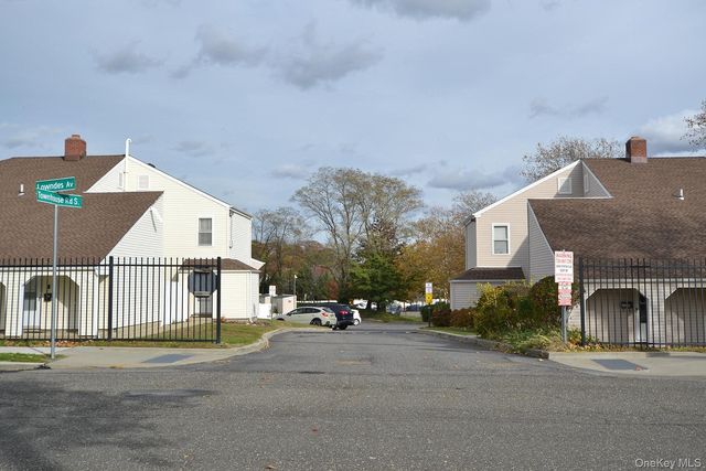 54 Townhouse Road N 54, Huntington Station, NY 11746